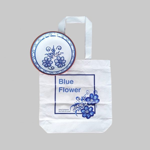 Conjunto floral azul e branco